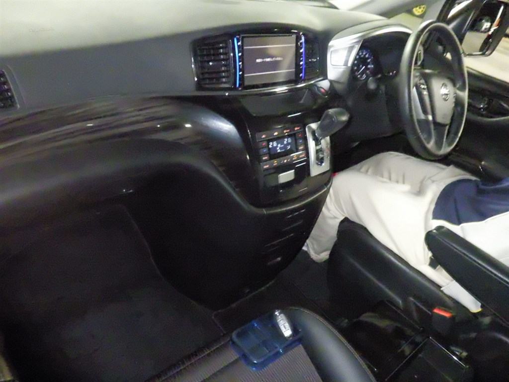 2019 NISSAN Elgrand