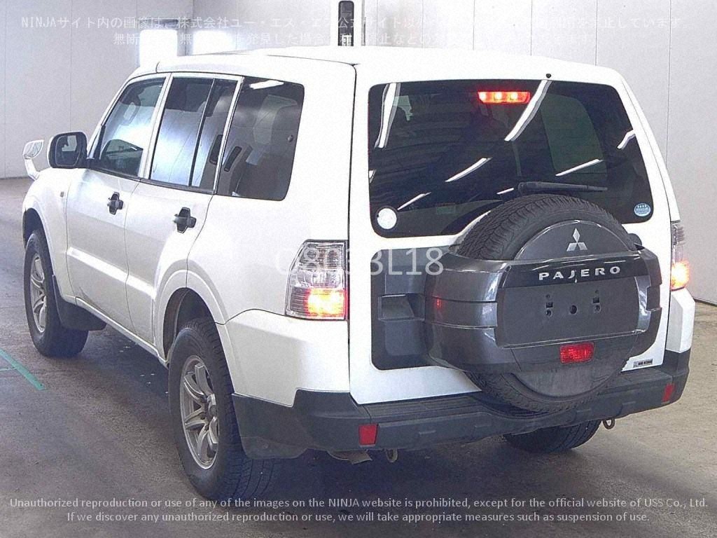 2017 MITSUBISHI Pajero 4WD Long GR