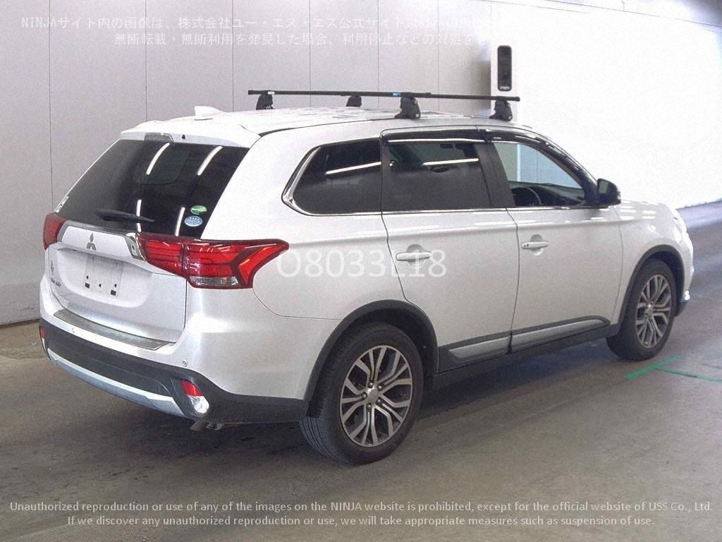 2017 MITSUBISHI Outlander 4WD 24G Safety Package