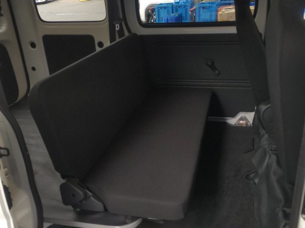 2021 DAIHATSU HIJET Cargo Deluxe SAⅢ