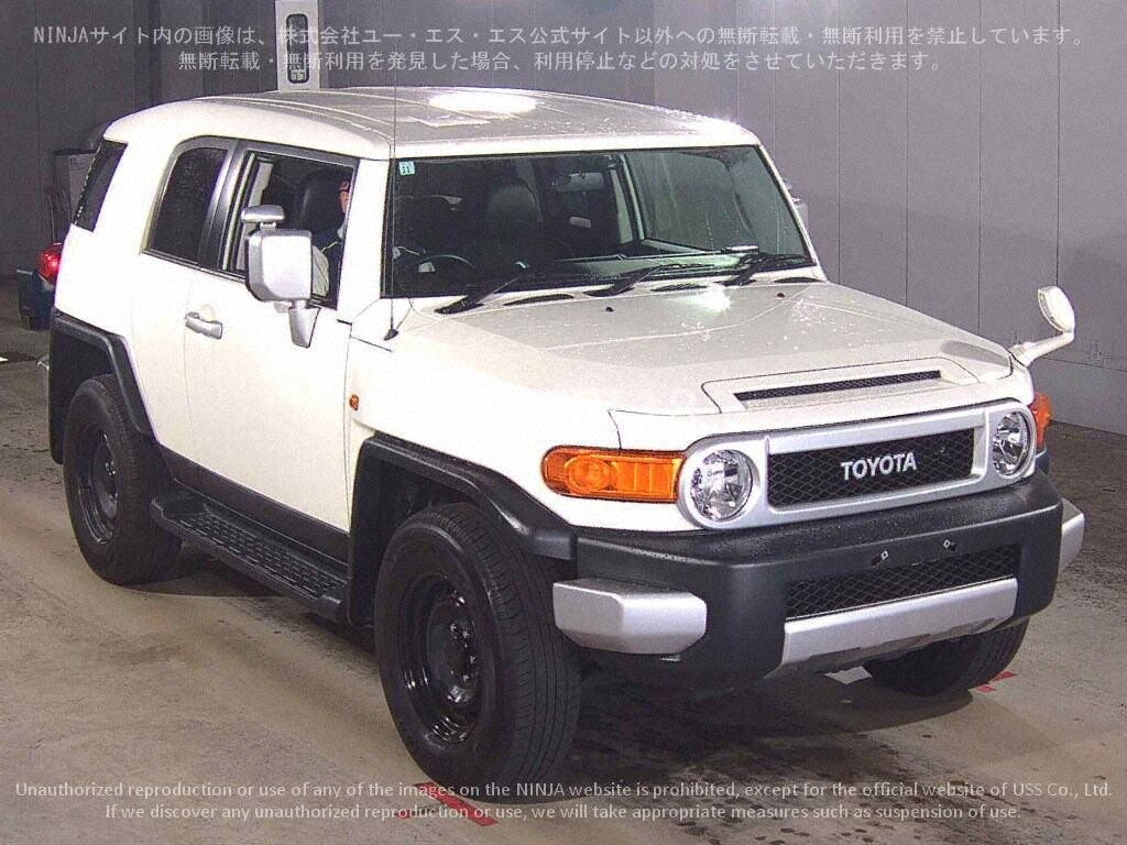2017 TOYOTA FJ Crusier 4WD