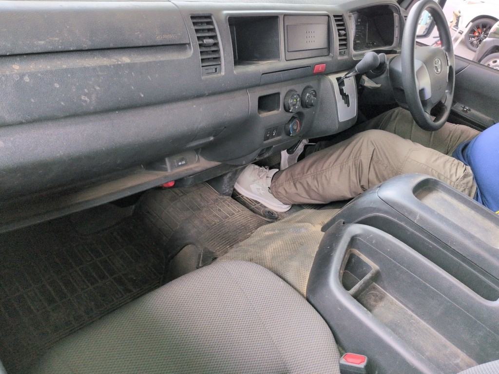2022 TOYOTA Hiace Van 4D