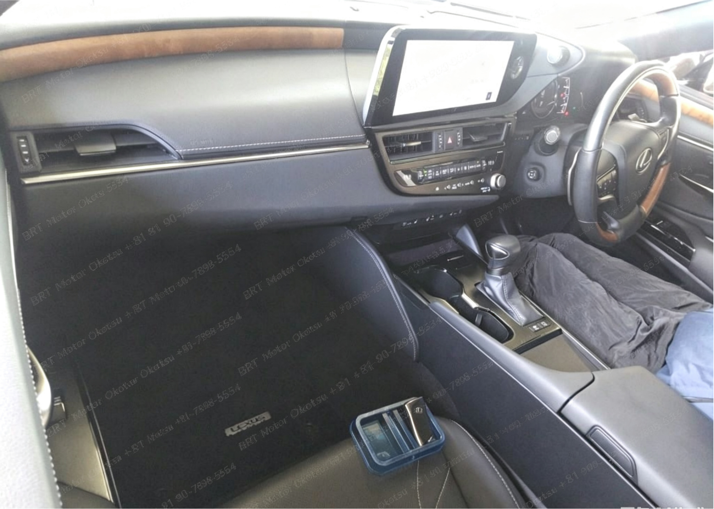 2024 LEXUS ES300H