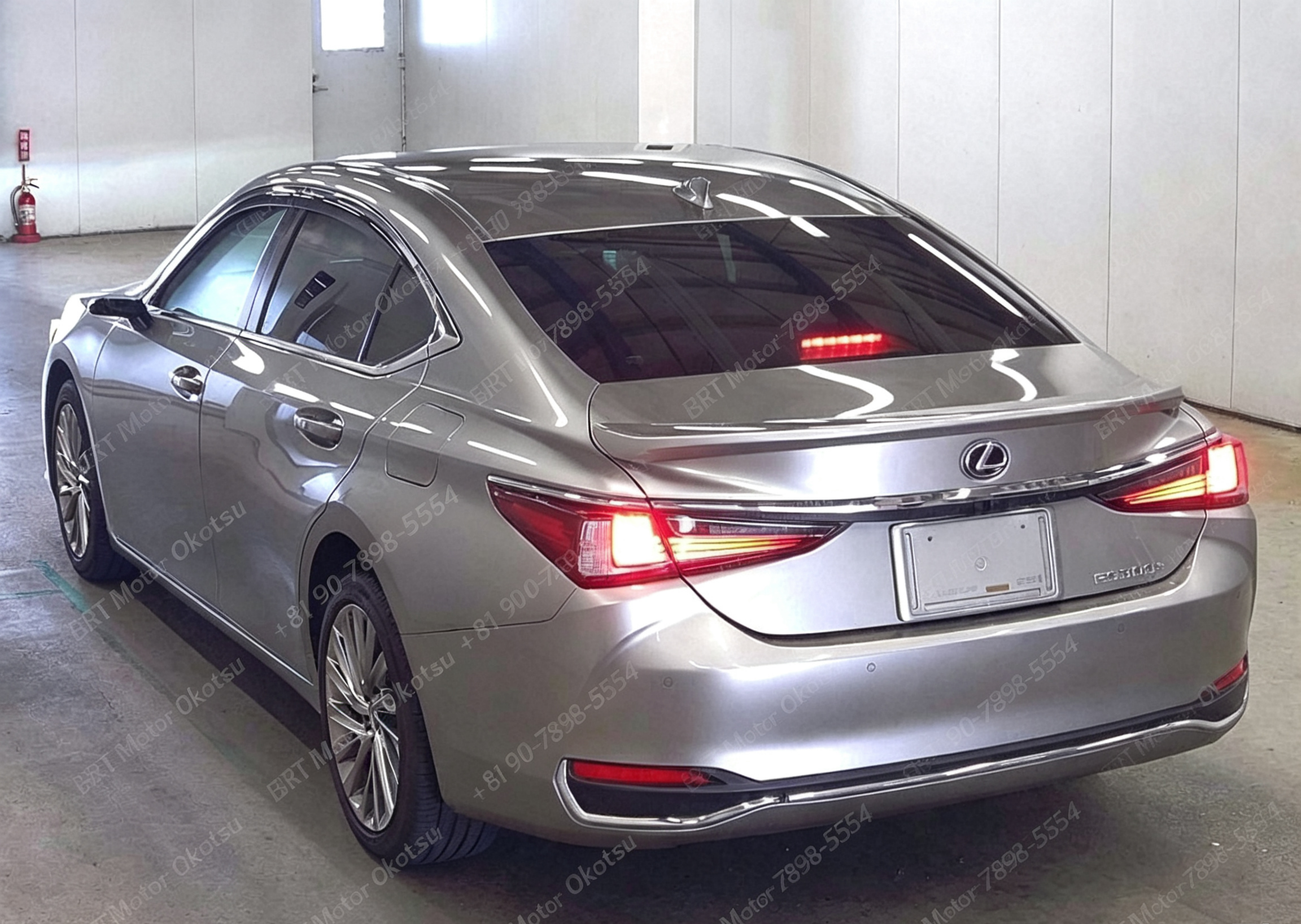 2023 LEXUS ES300H