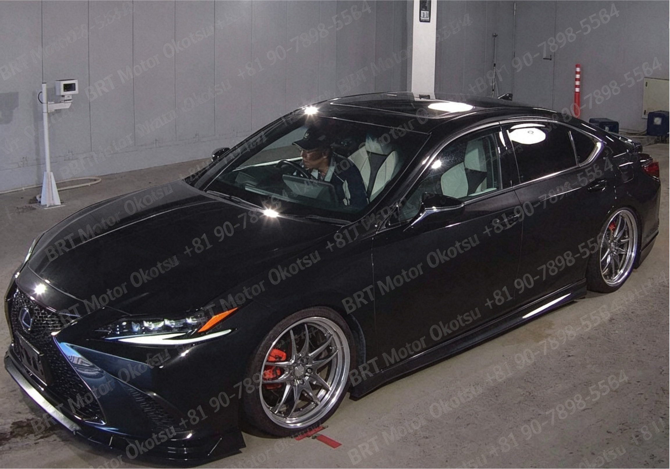 2022 LEXUS ES300H