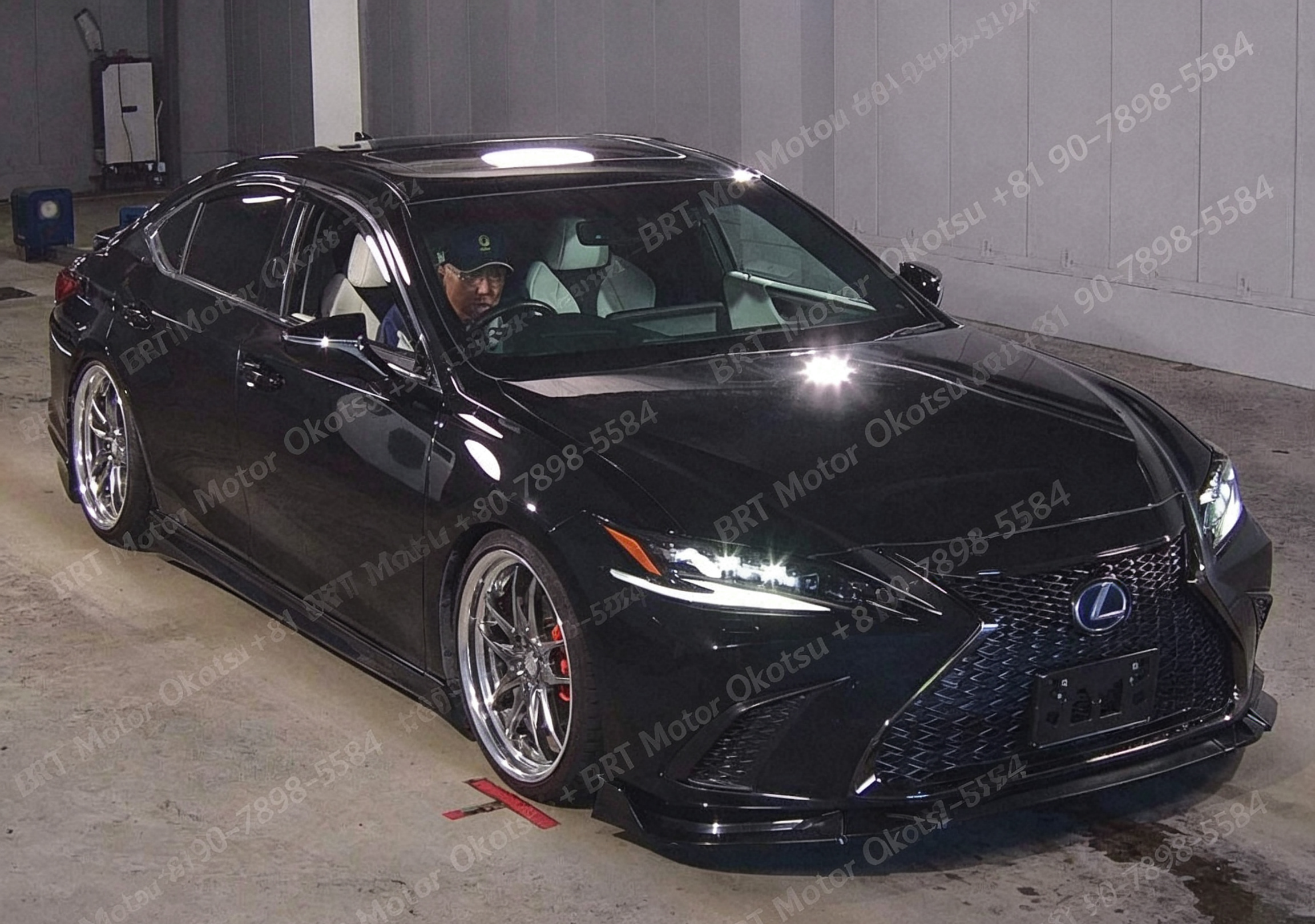 2022 LEXUS ES300H
