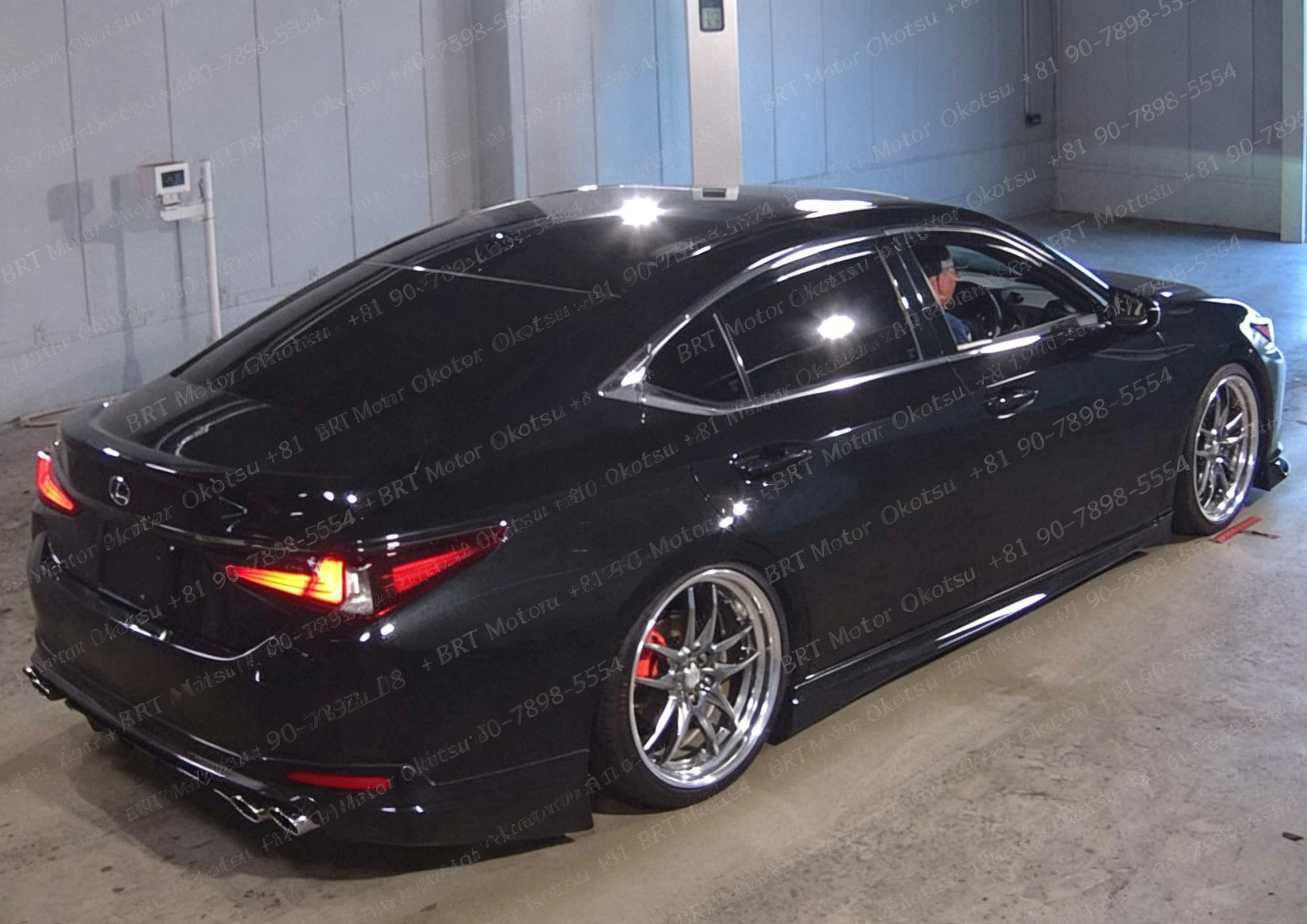 2022 LEXUS ES300H