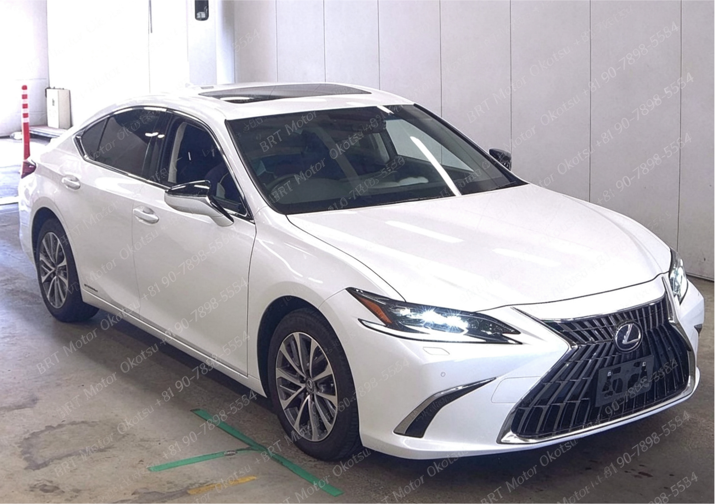 2021 LEXUS ES300H