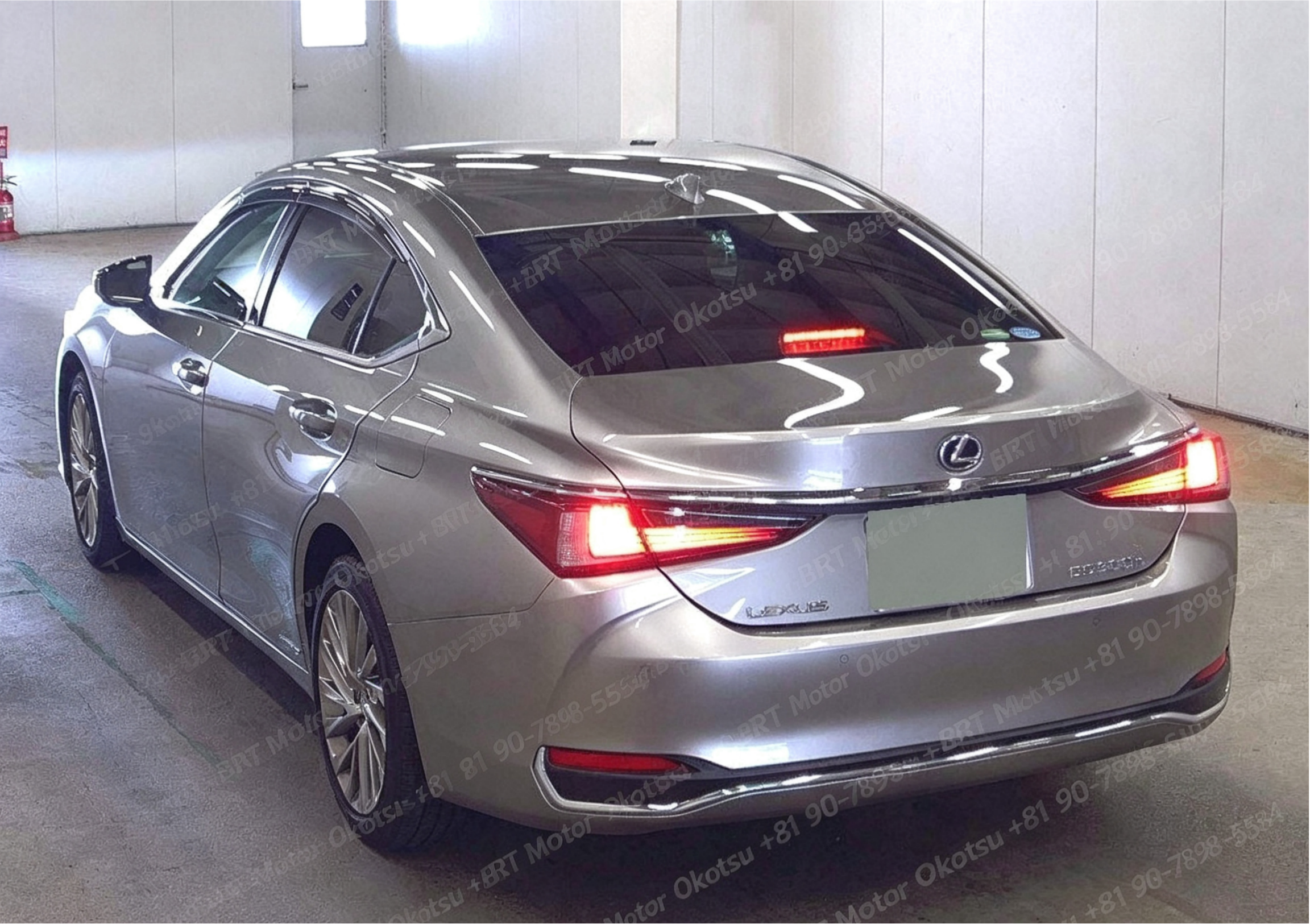 2021 LEXUS ES300H