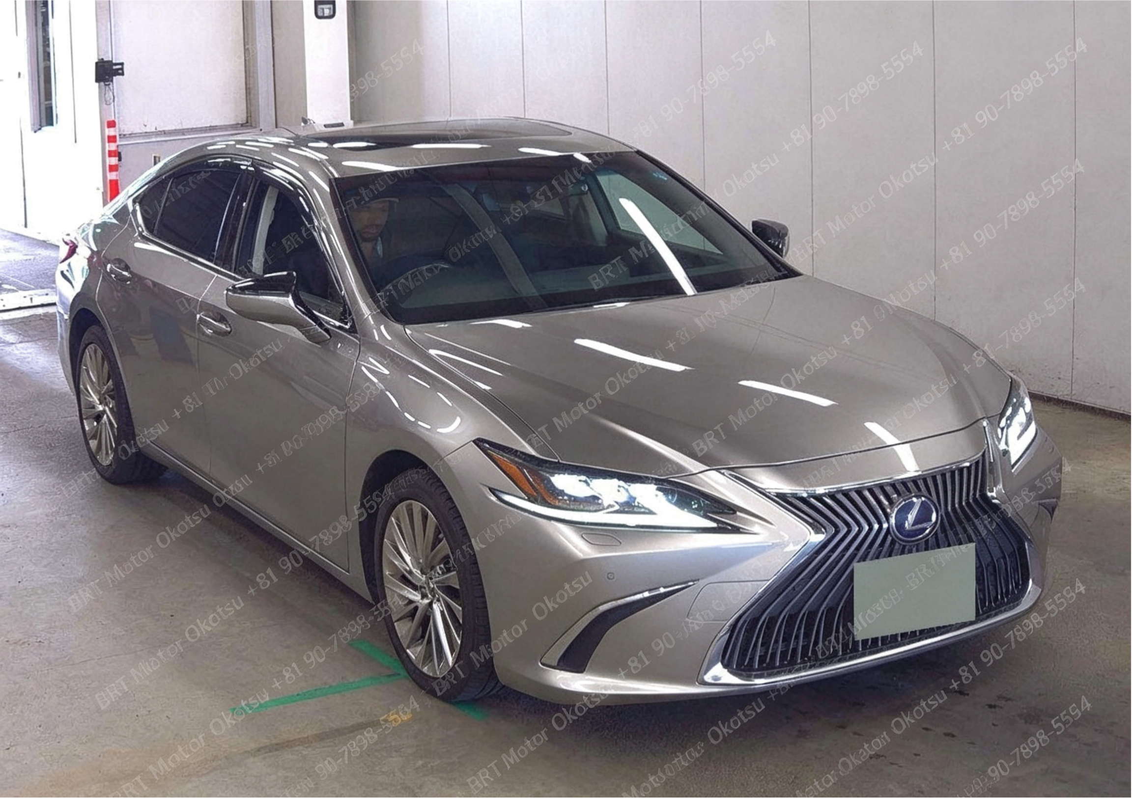 2021 LEXUS ES300H