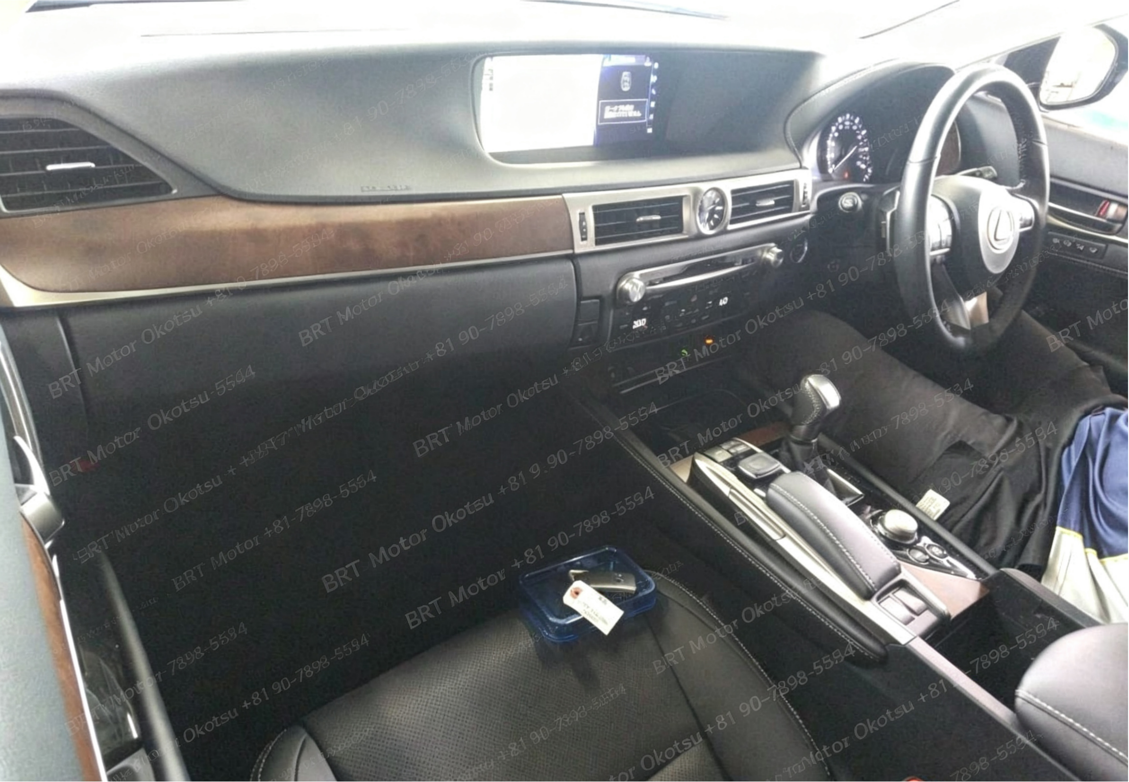 2017 LEXUS GS300H