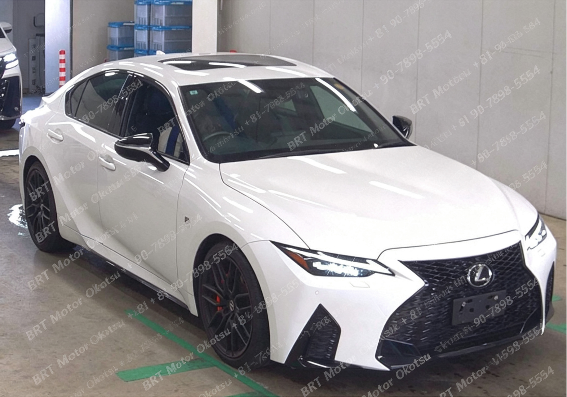 2024 LEXUS IS300