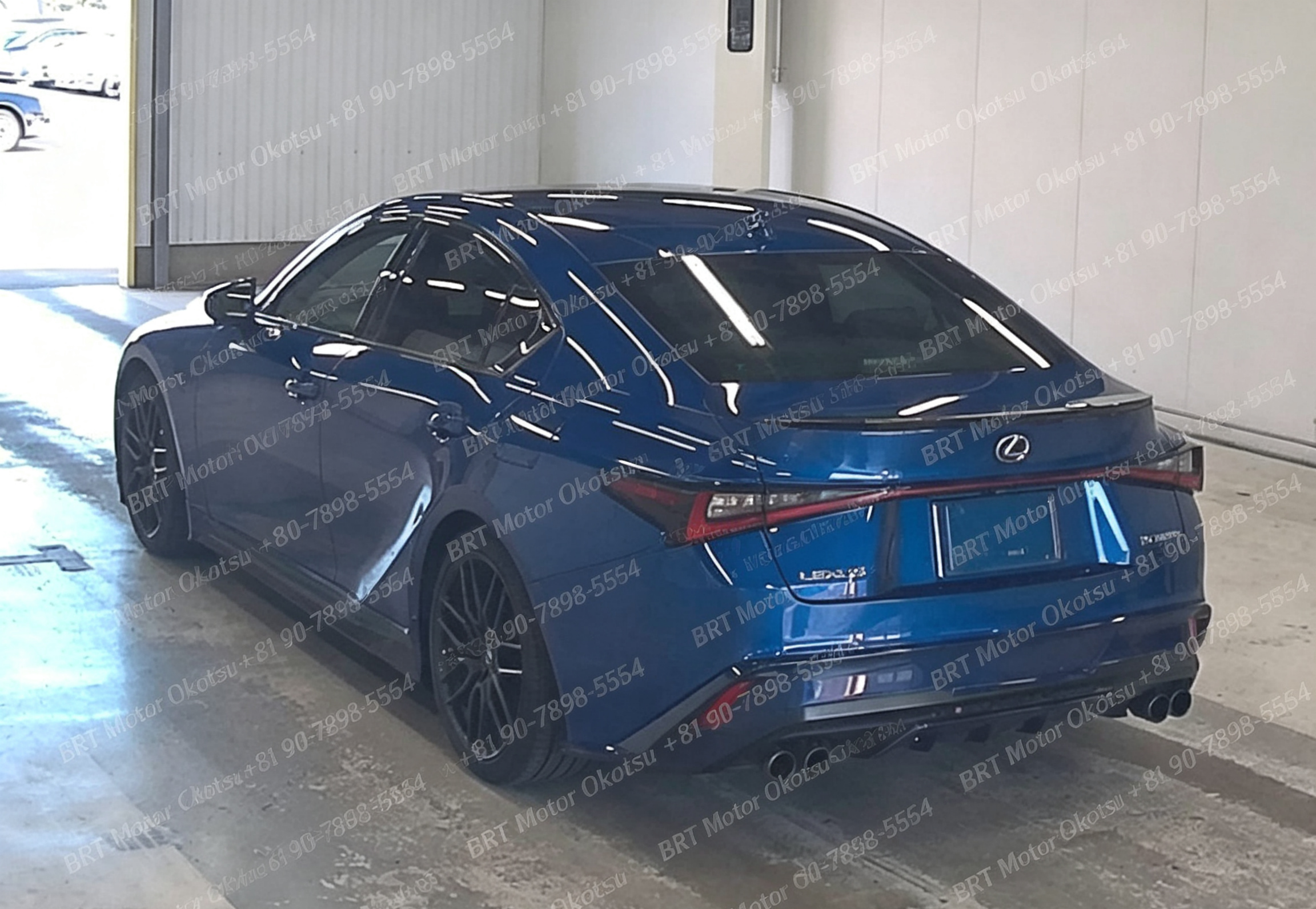 2022 LEXUS IS300H