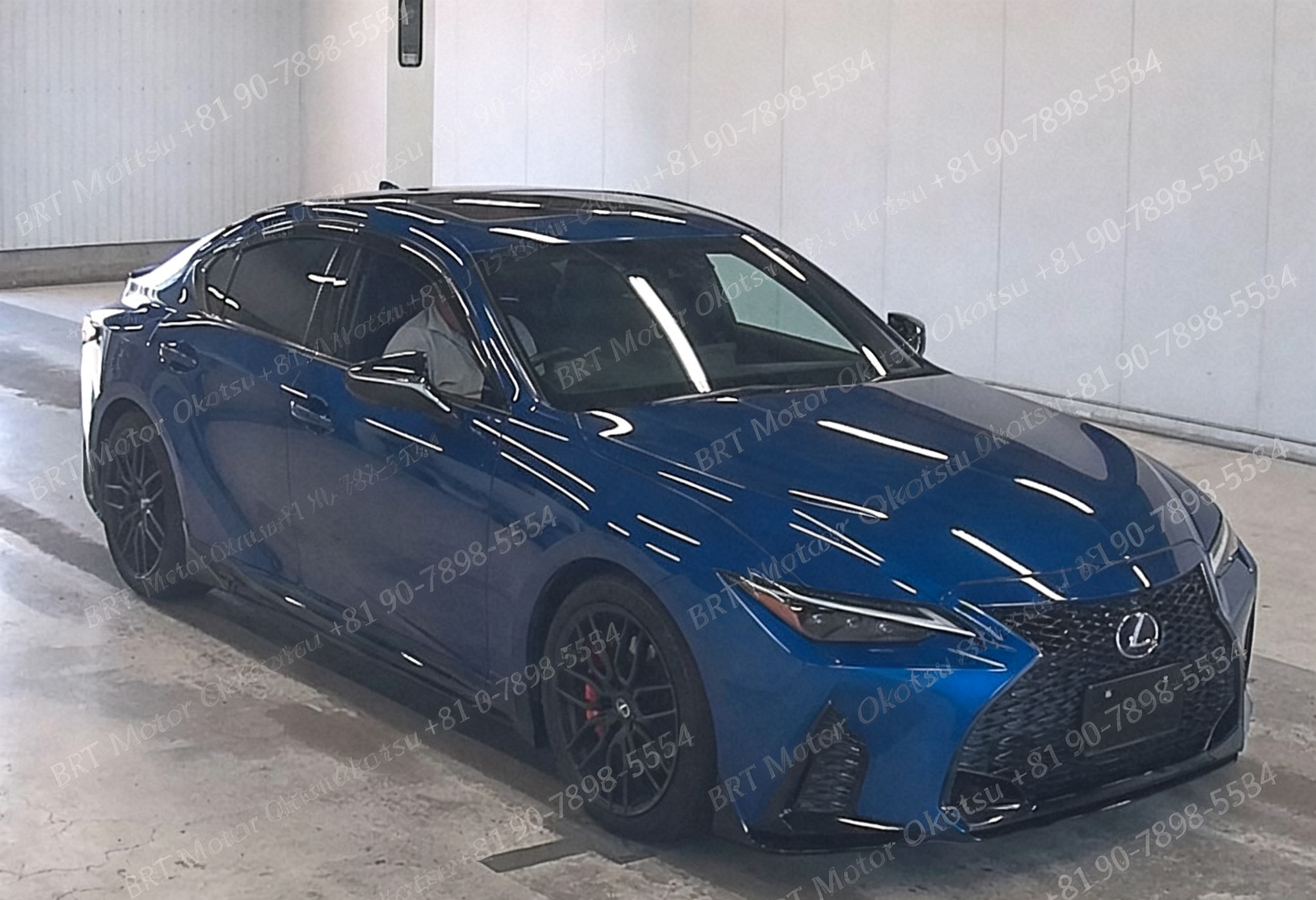 2022 LEXUS IS300H