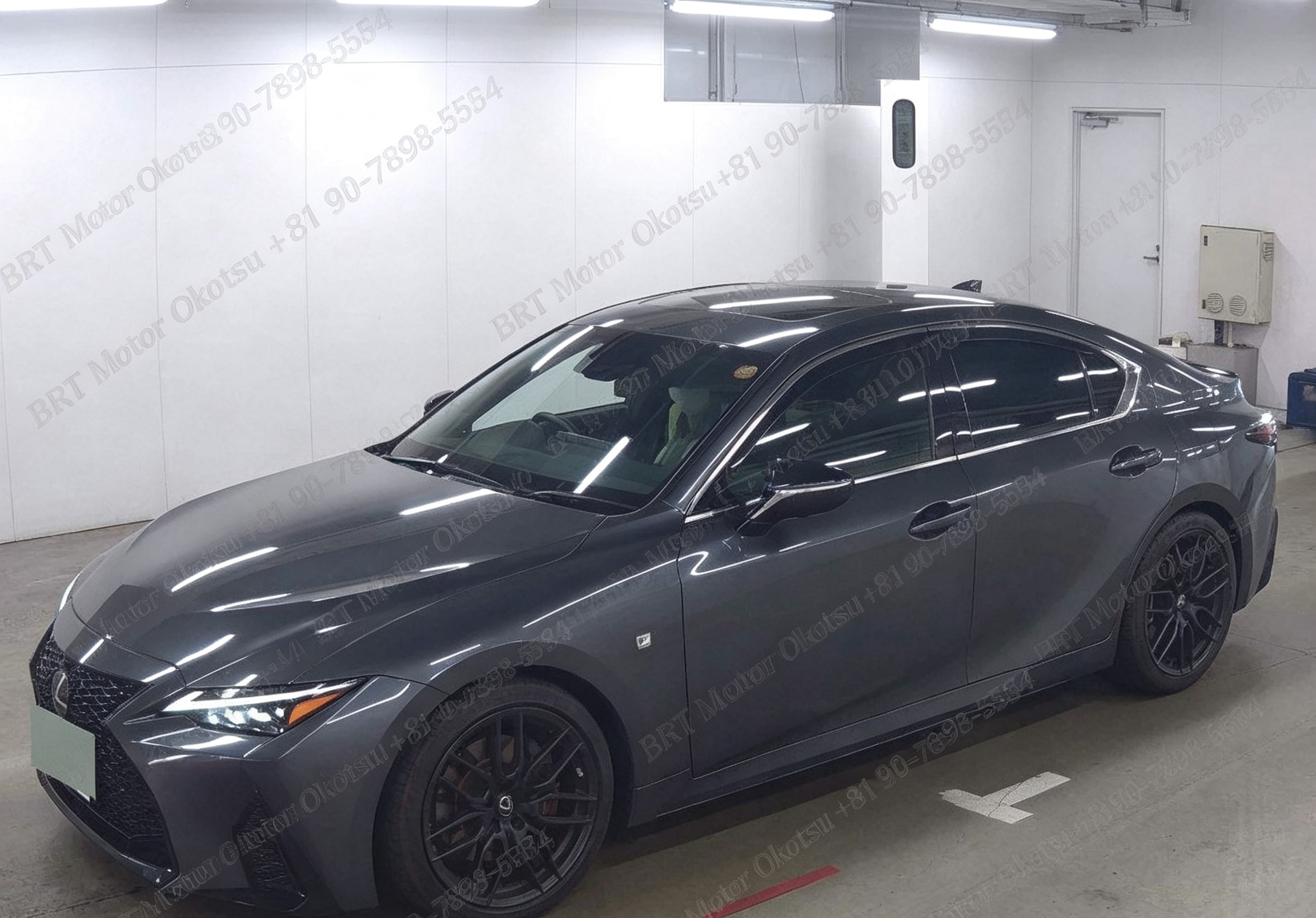 2021 LEXUS IS300