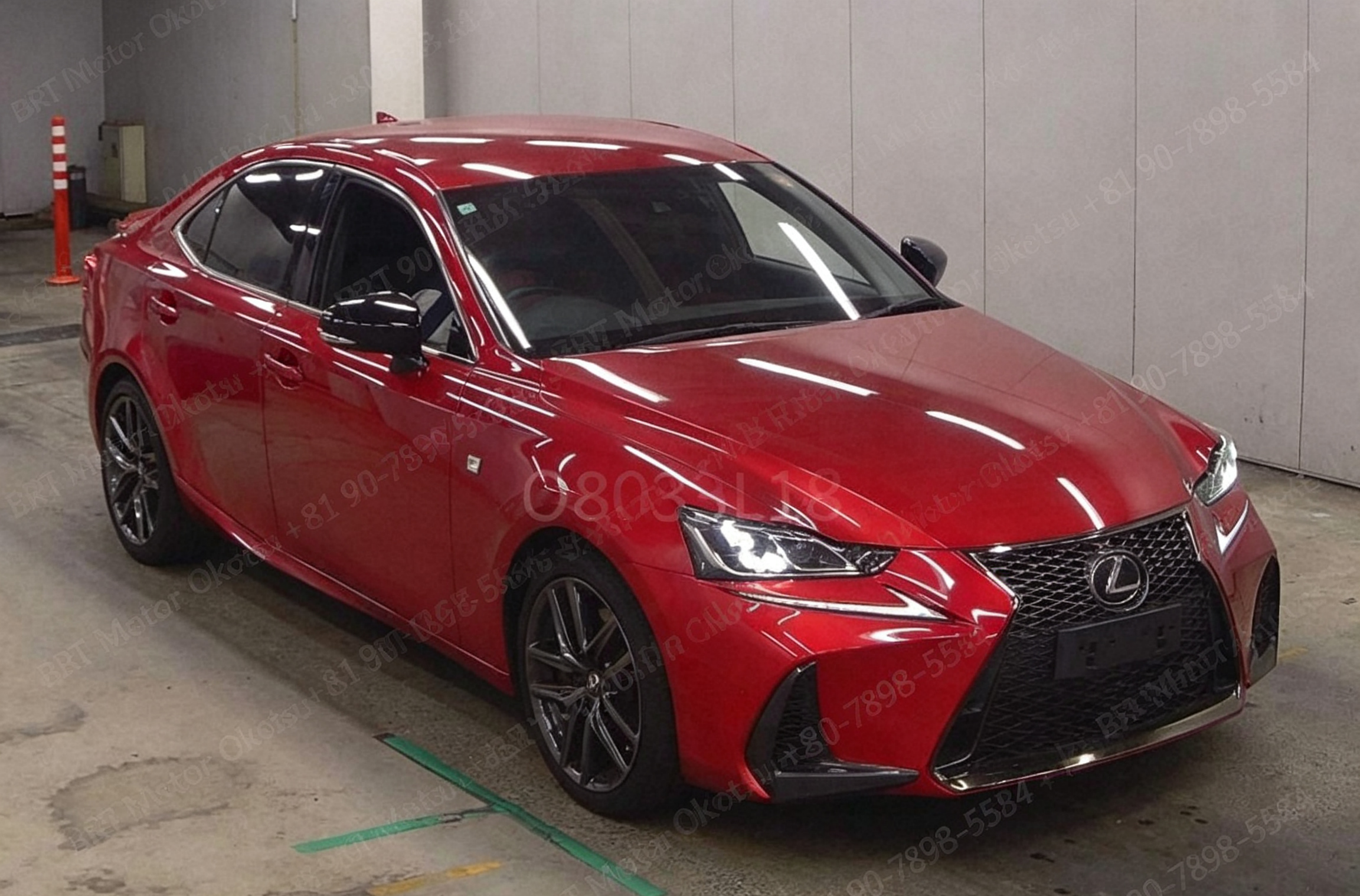 2019 LEXUS IS300