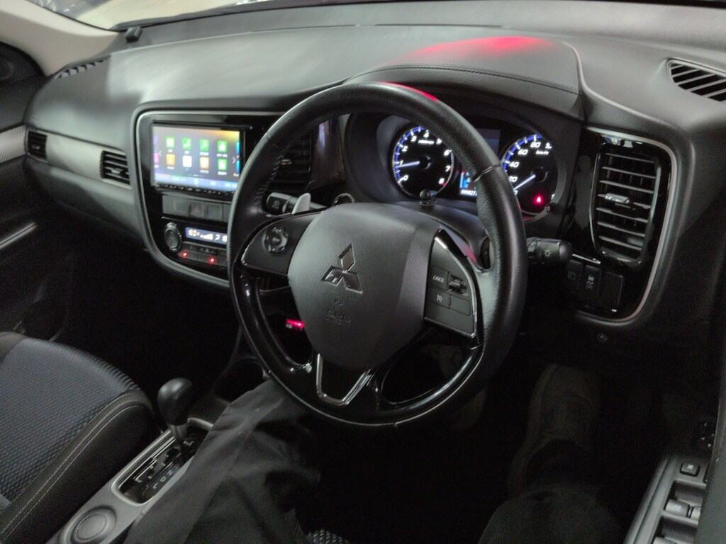 2016 MITSUBISHI Outlander 20G